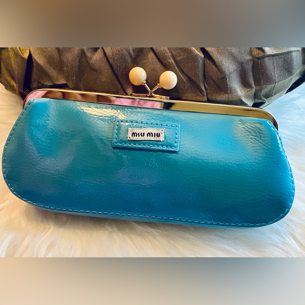 MIU MIU light blue CLUTCH-POCHETTE Shoulder Bag Clasp Pouch with a box-Novelty